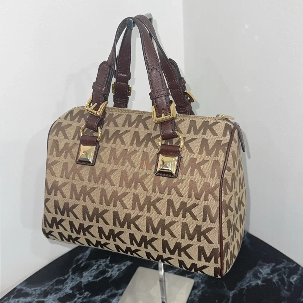 Michael Kors Handbag GRAYSON Khaki/Brown Signature Jacquard Authentic - Picture 4 of 10